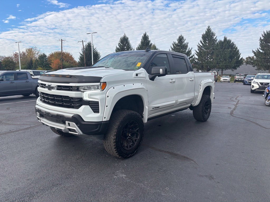 Used 2023 White Chevrolet RST image 2