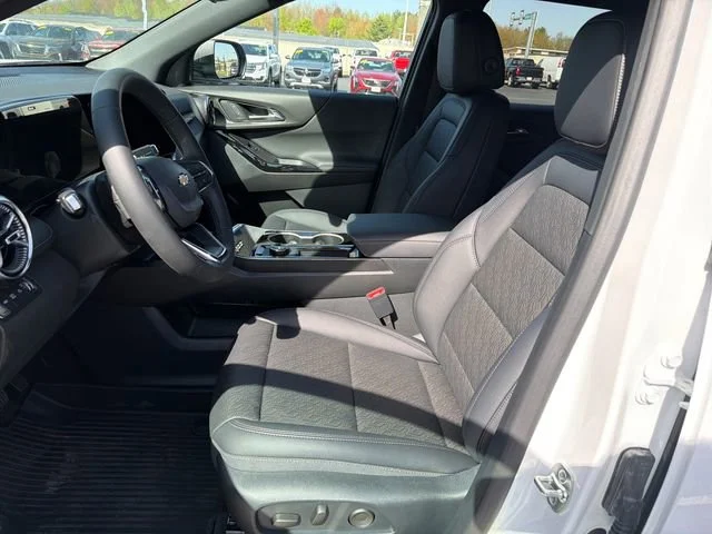 New 2026 Summit White Chevrolet LT image 14