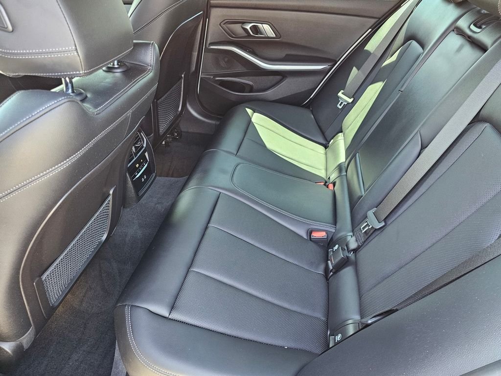 Used 2023 White BMW 330i image 19