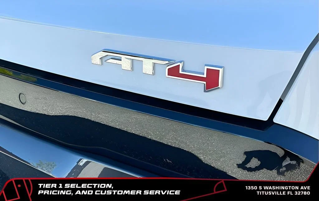 New 2026 Summit White GMC AT4 image 44