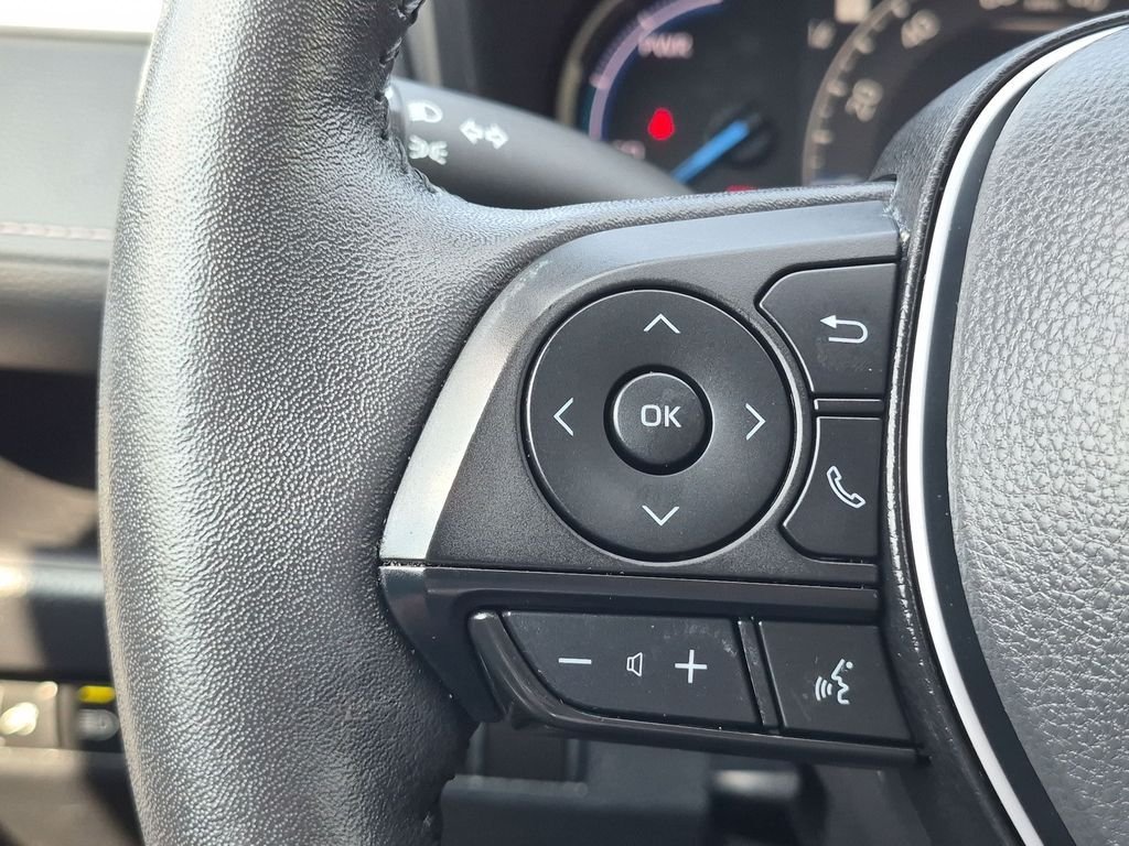 Used 2024 Silver Toyota XLE image 22