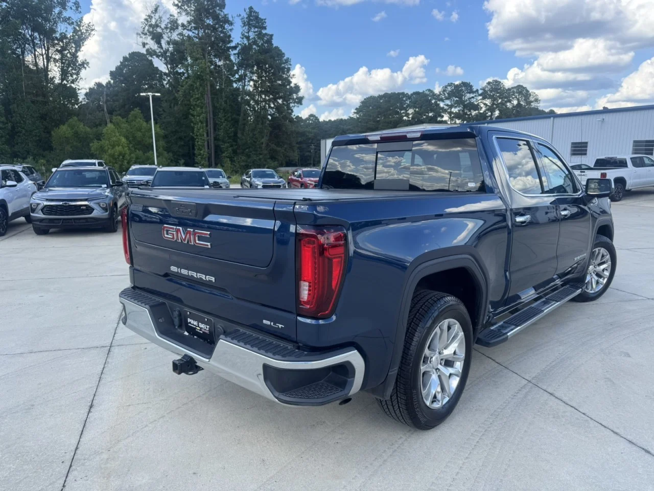 Used 2021 PACIFIC BLUE METALLIC GMC SLT image 6