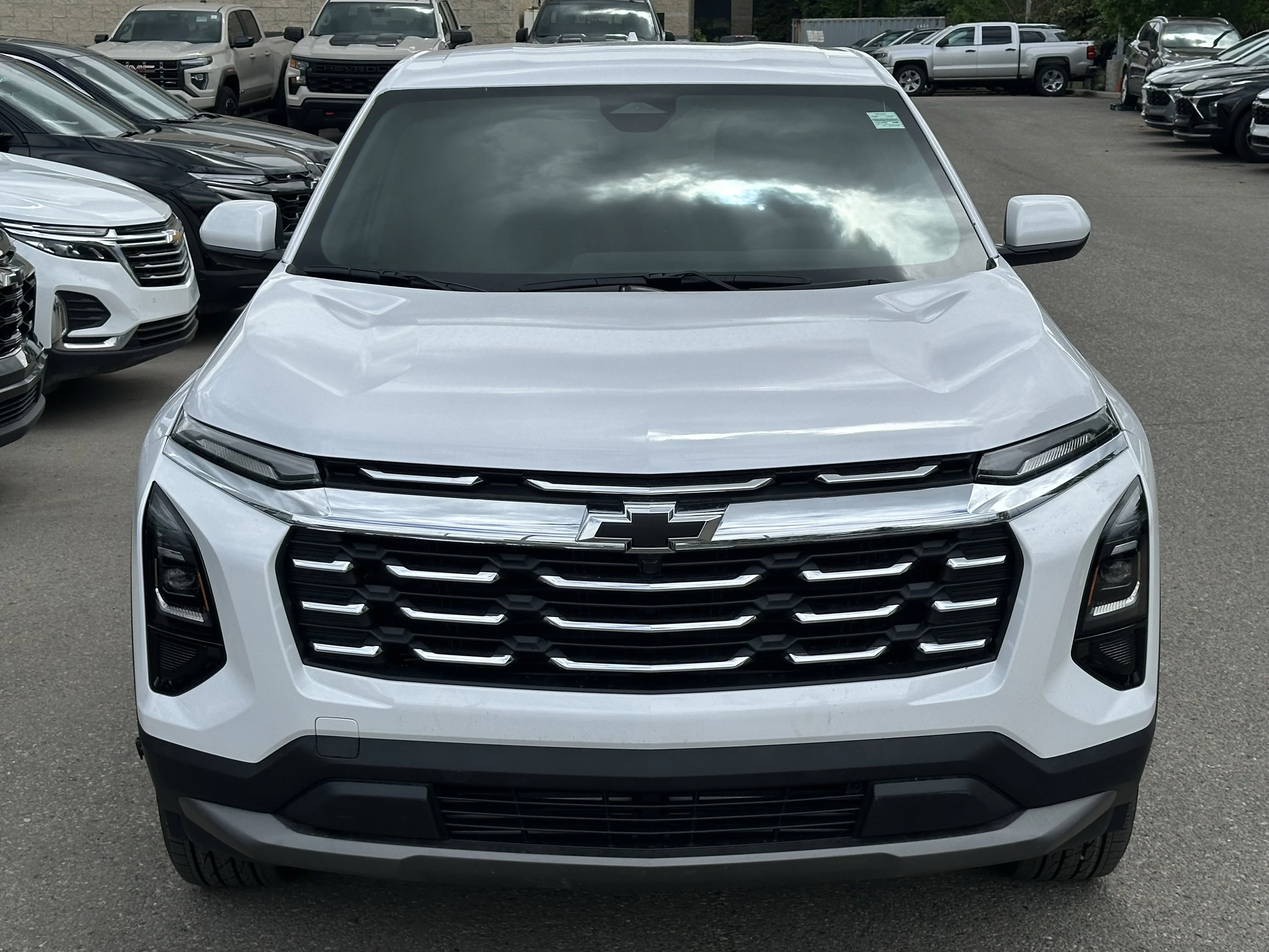 New 2026 Summit White Chevrolet FWD LT image 2