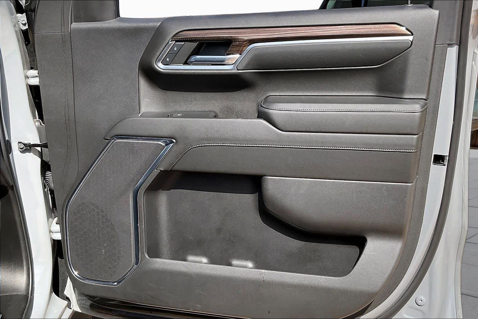 Used 2024 Slate Gray Metallic Chevrolet LT image 20