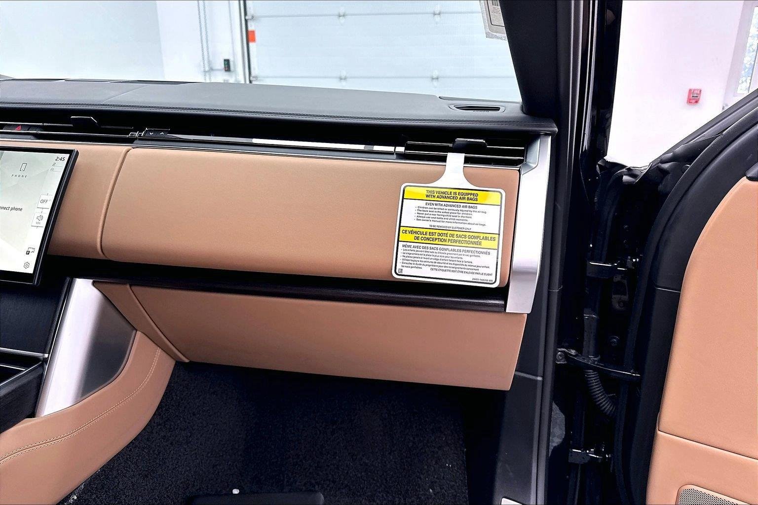New 2026  Land Rover SE image 33