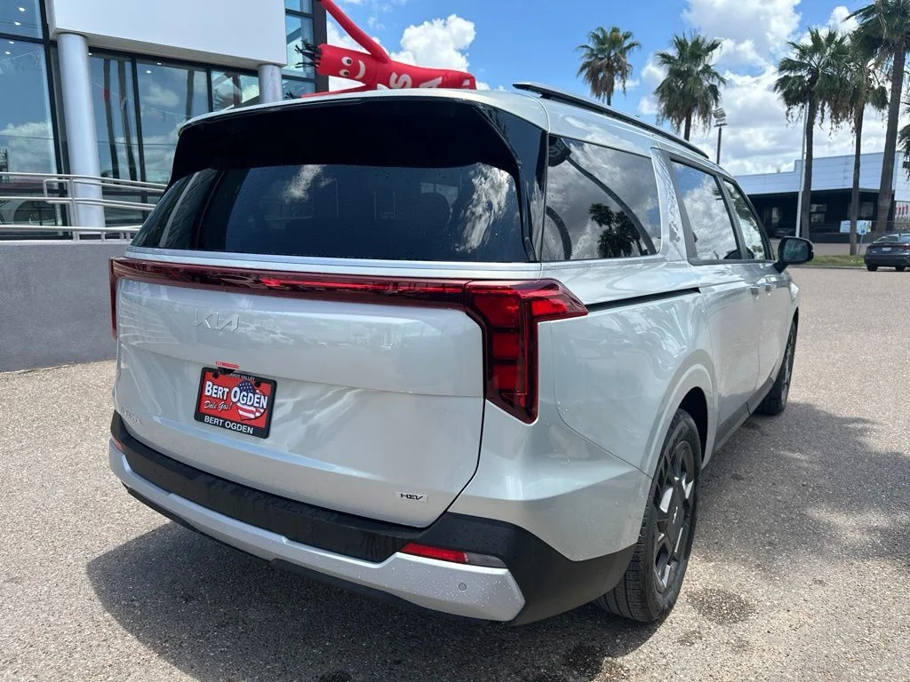 New 2026 White Kia EX image 5