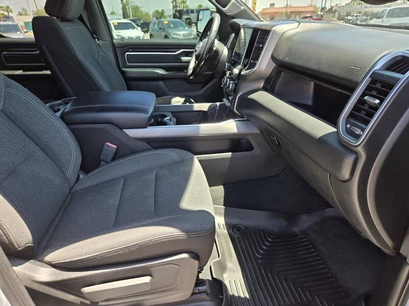 Used 2019 Bright White Clearcoat Ram Big Horn/Lone Star image 12