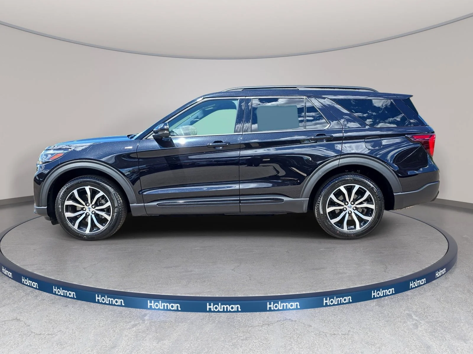 Used 2025 Black Metallic Ford ST-Line image 9