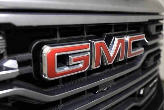 Used 2022 Black GMC AT4 image 28
