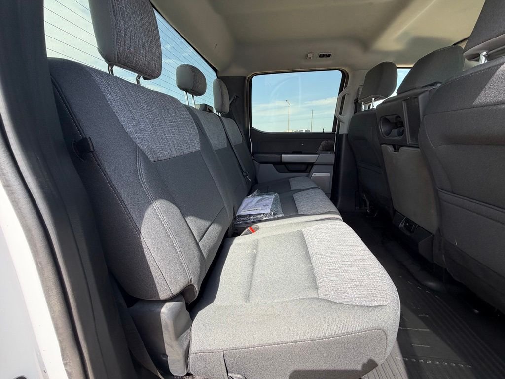 Used 2025 White Ford XLT image 19