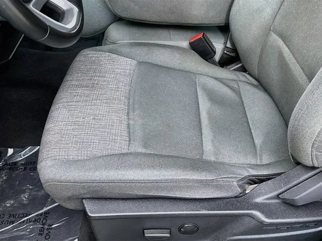 Used 2023 Black Ford XLT image 19