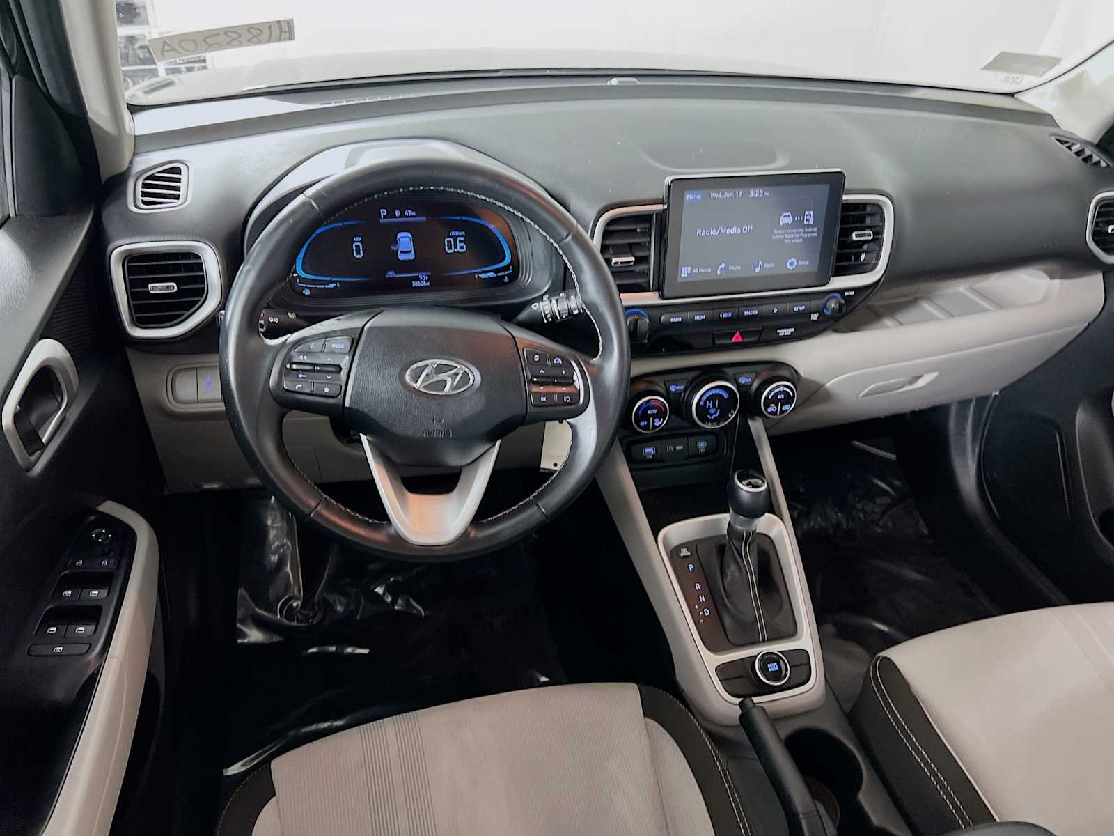 Certified Used 2023 Onyx Black Hyundai SEL image 22