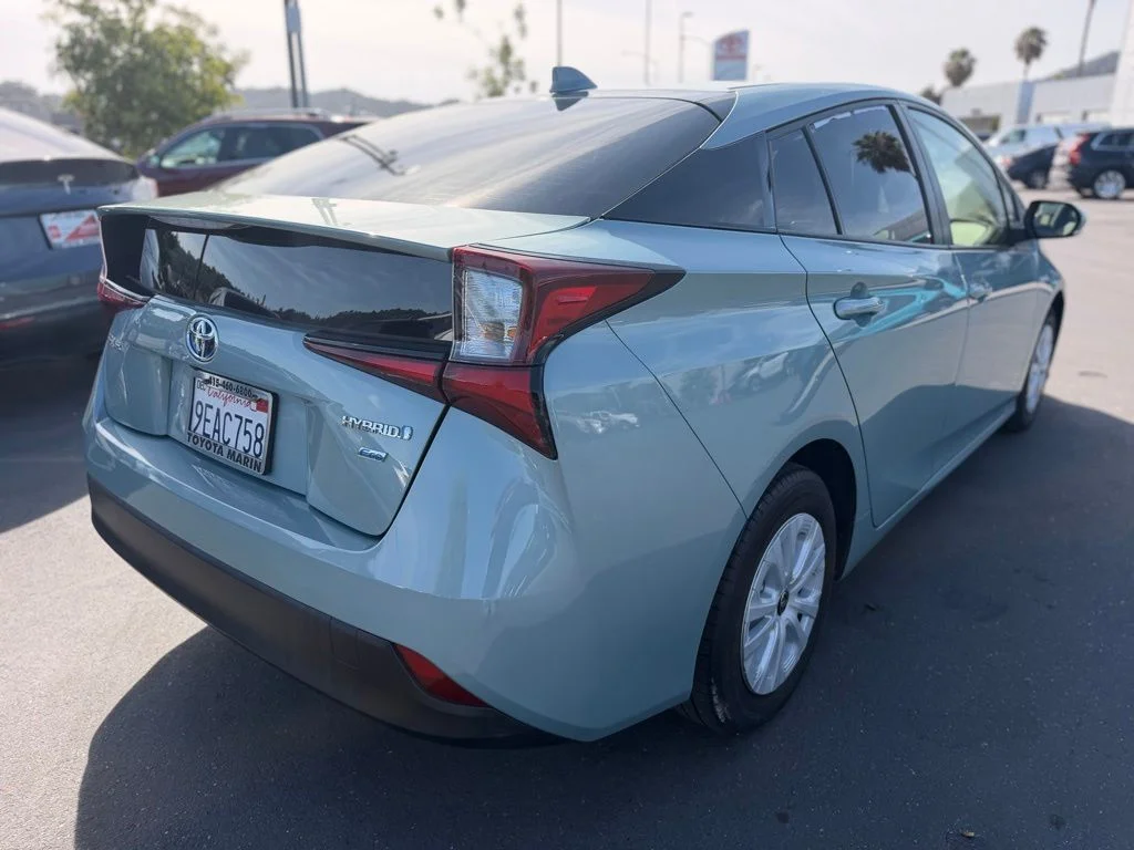 Used 2022 Beige Toyota L image 8