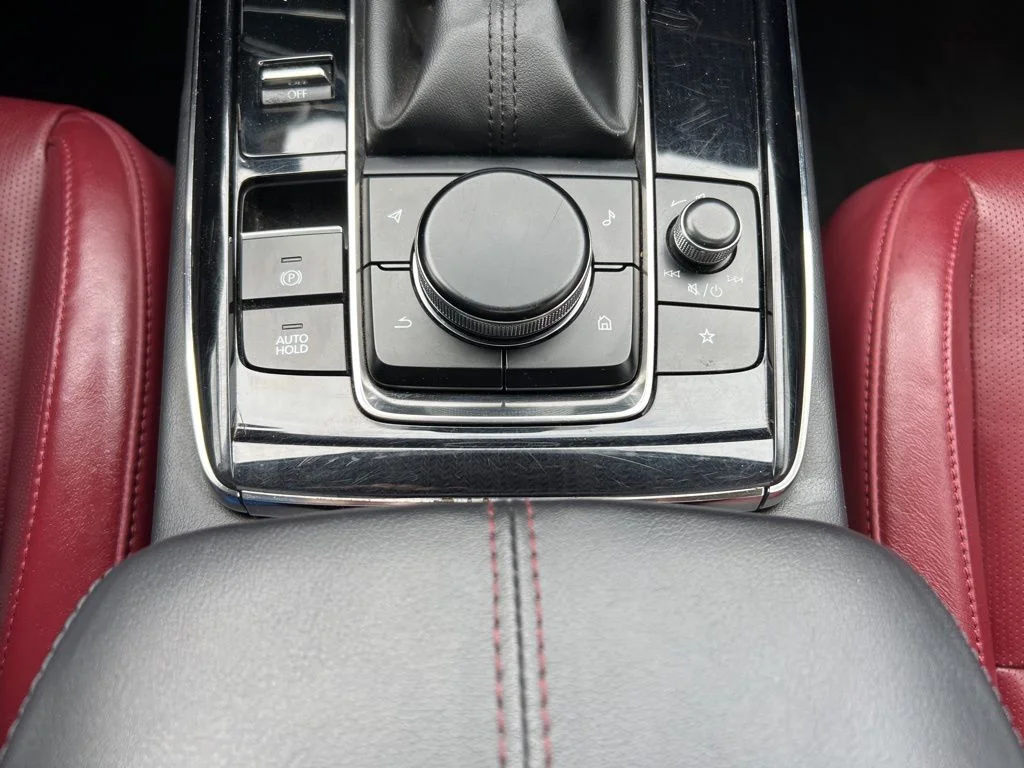 Used 2025 Gray Metallic Mazda 2.5 S Carbon Edition image 35
