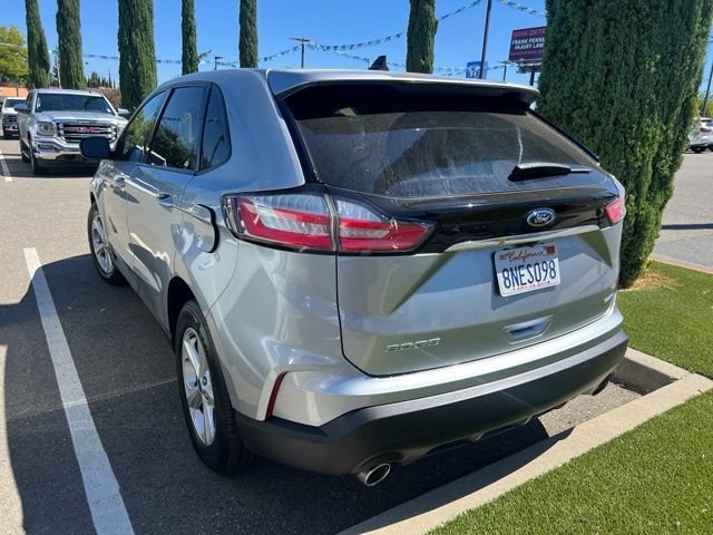 Used 2020 Silver Ford SE image 10