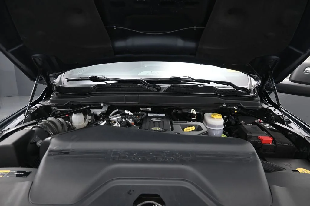Used 2025 Blue Ram Laramie image 10