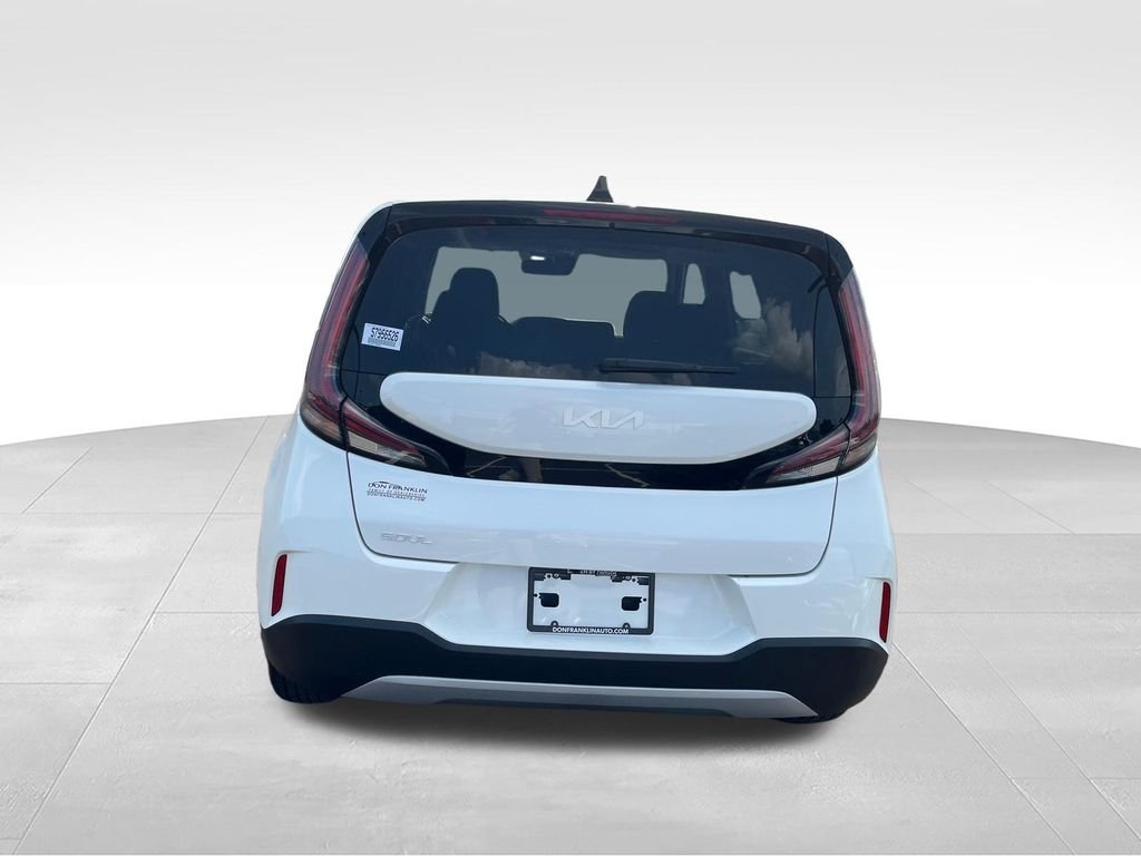 Used 2025 White Kia LX image 4