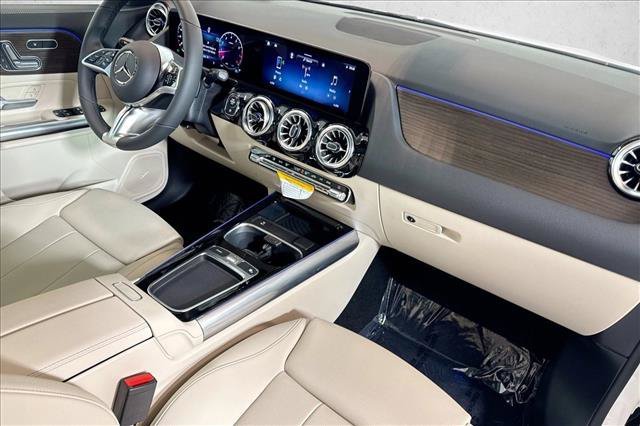 New 2026 Polar White Mercedes-Benz GLA 250 image 57