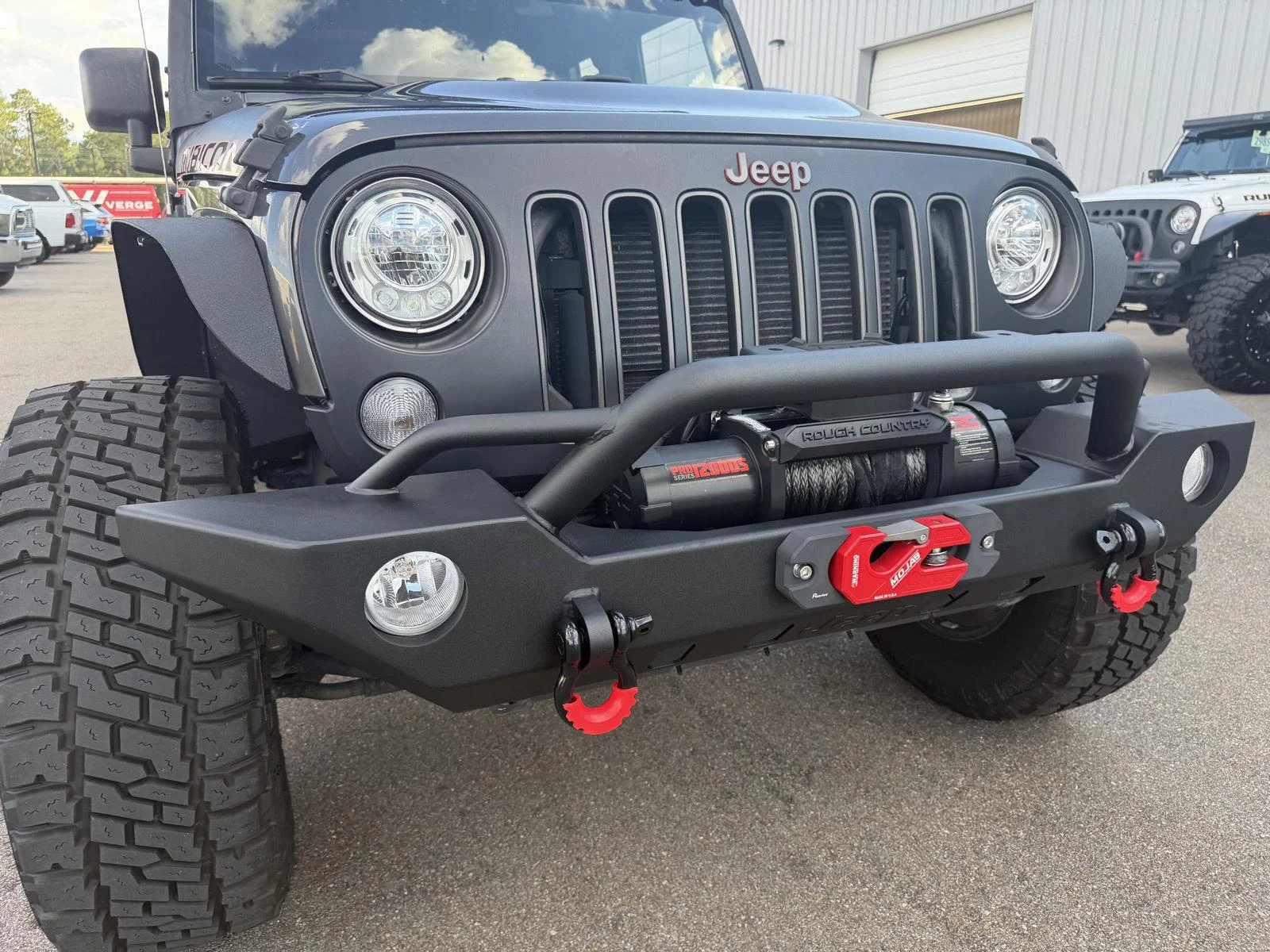 Used 2017 Granite Crystal Metallic Clearcoat Jeep Rubicon Recon image 26