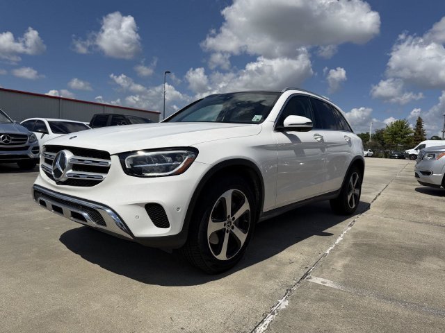 Certified Used 2021 Polar White Mercedes-Benz GLC 300 image 3