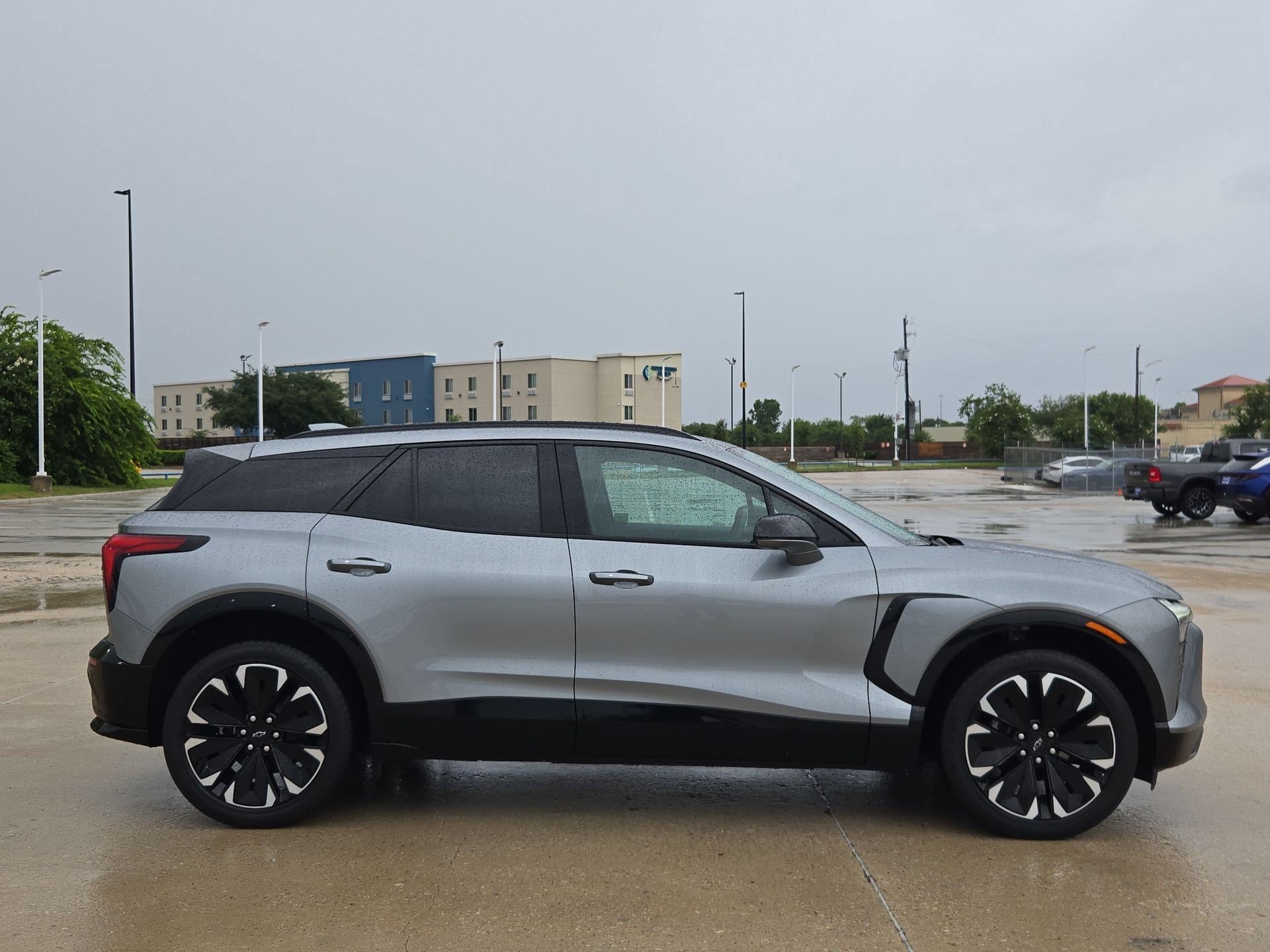 Used 2024 Chevrolet Blazer EV RS with VIN 3GNKDCRJ9RS160093 for sale in Houston, TX