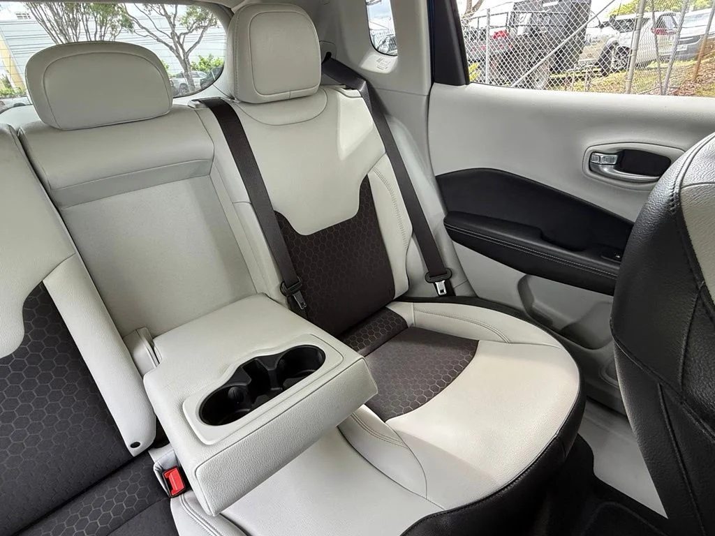 Certified Used 2019 Blue Jeep Latitude image 15