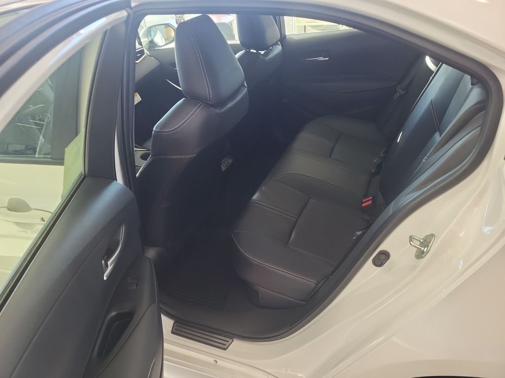 2025 Toyota Corolla XLE - Photo 14