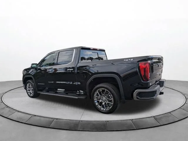 2026 GMC Sierra 1500 SLT - Photo 6