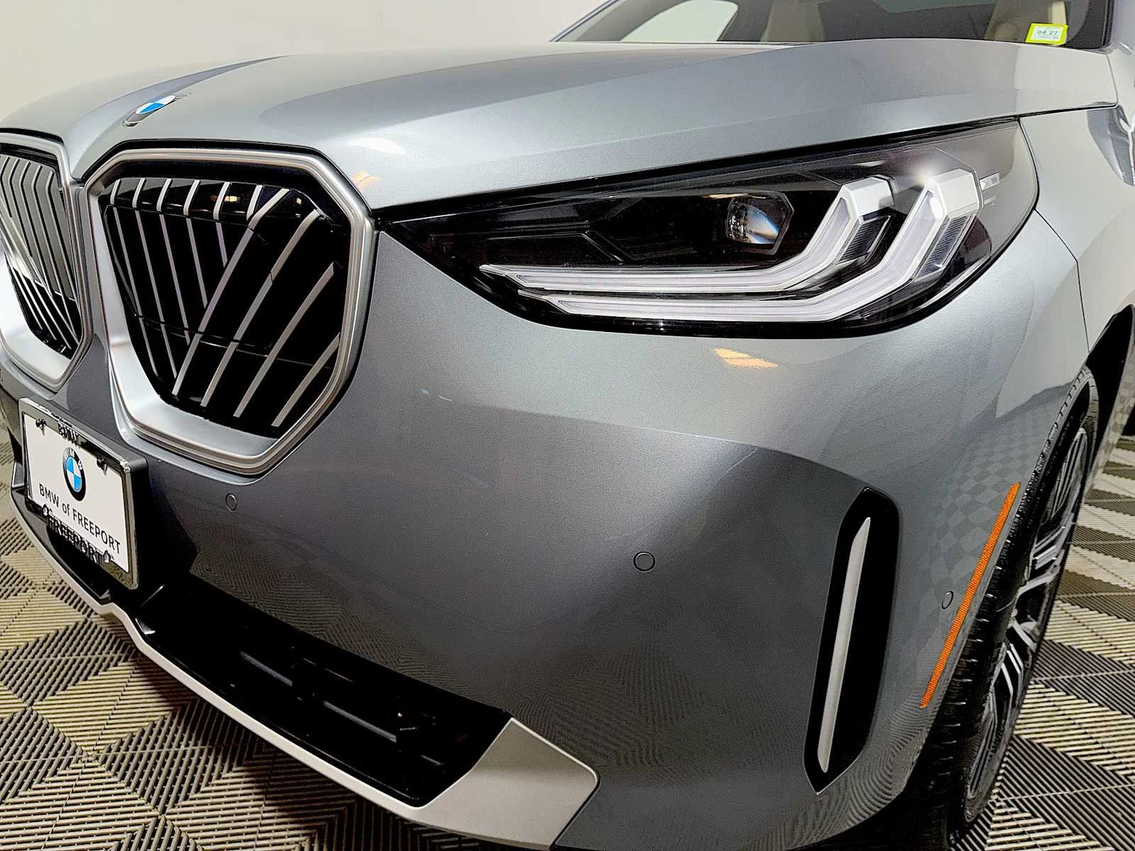 Used 2026 Skyscraper Grey Metallic BMW 30 xDrive image 26
