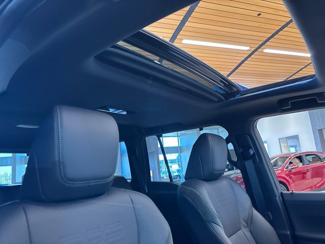 New 2026 Incognito and Black Onyx Lexus  550 OVERTRAIL+ image 8