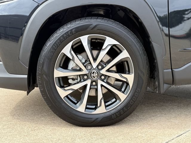 Used 2025 Black Toyota XLE image 8