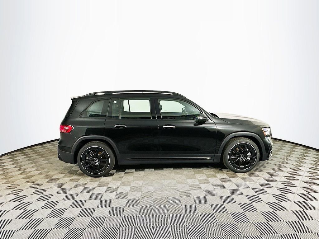 2026 Mercedes-Benz GLB AMG GLB 35 - Photo 39