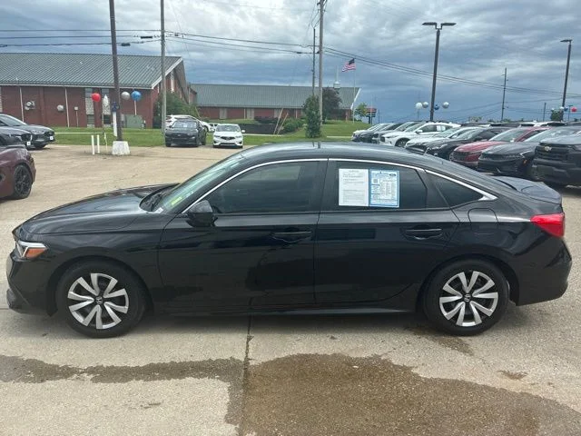 Certified Used 2022 Crystal Black Pearl Honda LX image 4