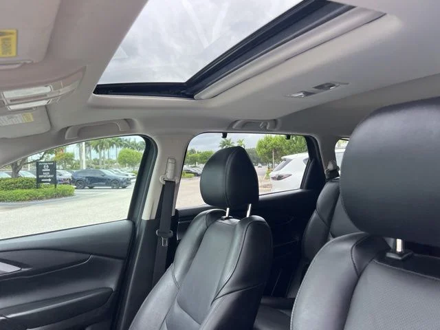 Used 2020 White Mazda Touring image 20