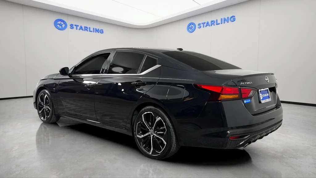 Used 2024 Black Nissan SR FWD image 5