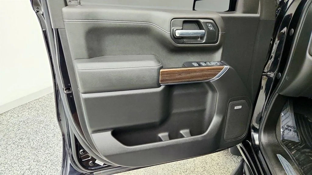 Used 2019 Black Chevrolet 4WD Double Cab 147