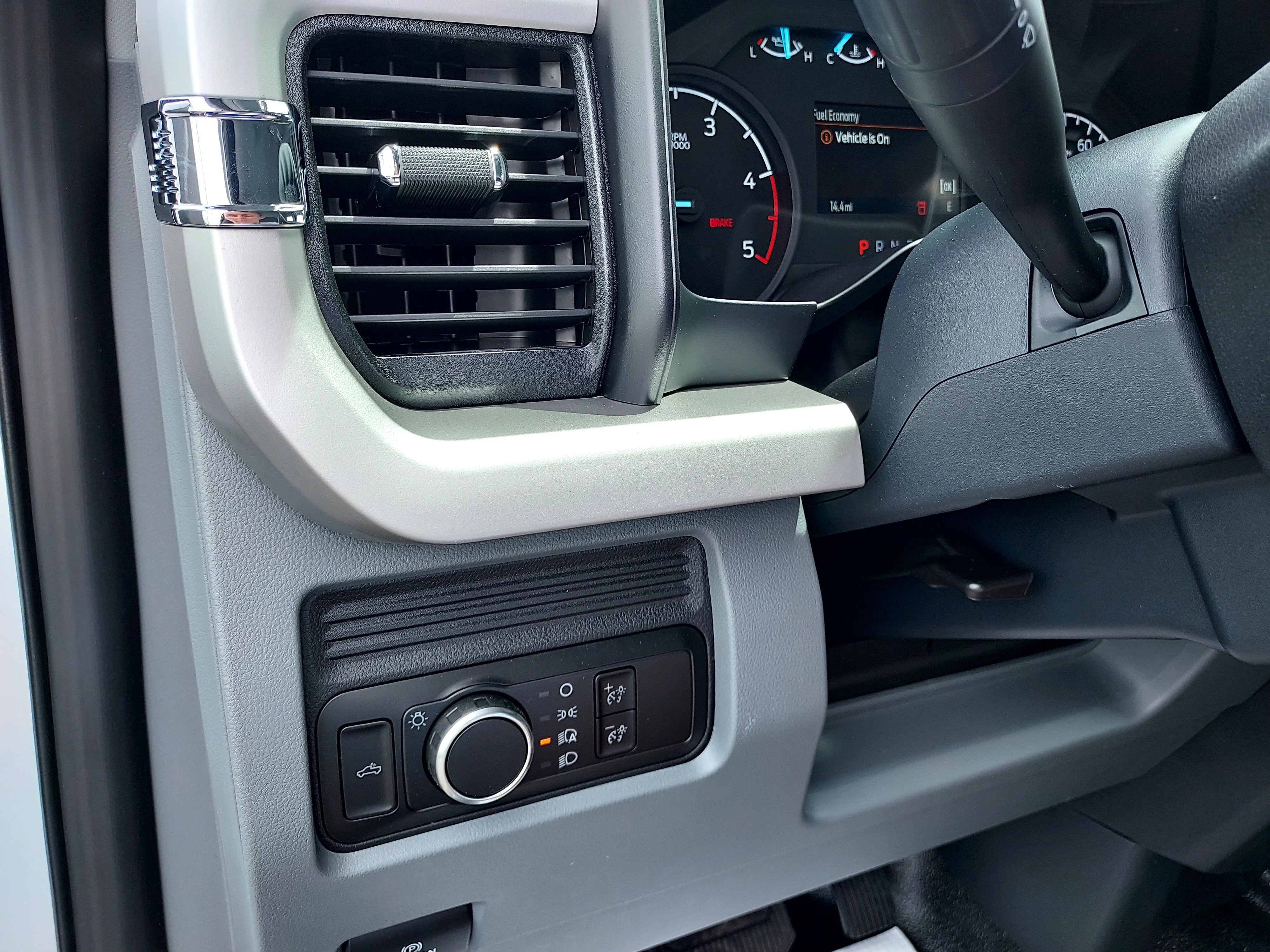 New 2026 Oxford White Ford XL image 39