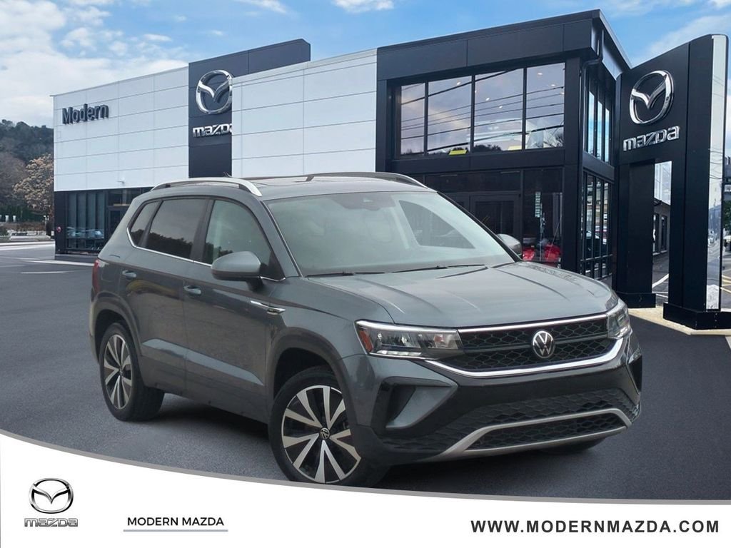 2023 Volkswagen Taos 1.5T SE 4Motion's photo