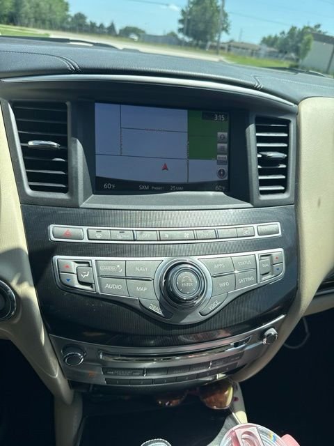 Used 2017 Blue INFINITI  image 8