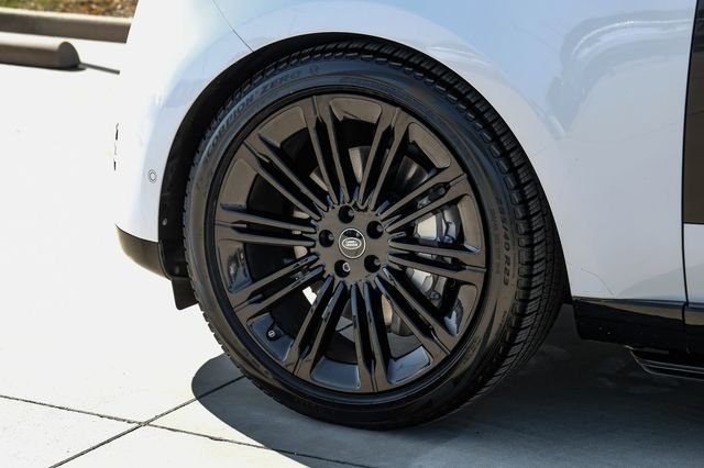 Used 2022 Fuji White Land Rover SE image 75