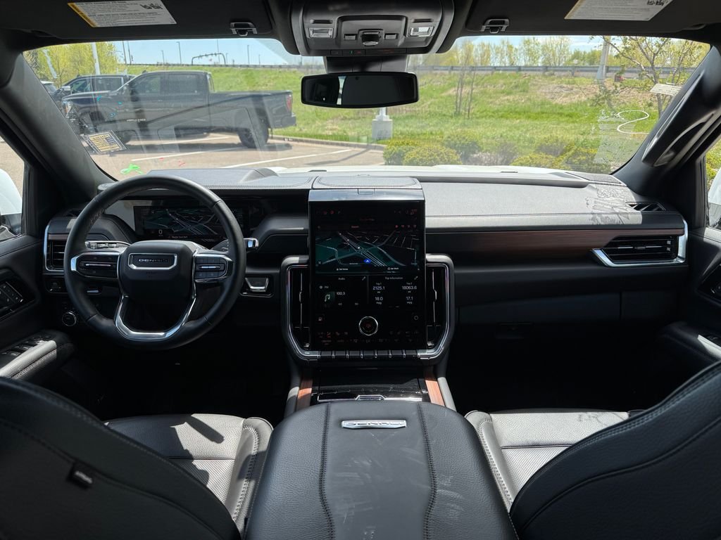 2025 GMC Yukon XL Denali - Photo 20