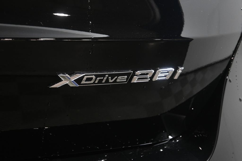 New 2026 Jet Black BMW xDrive28i image 40