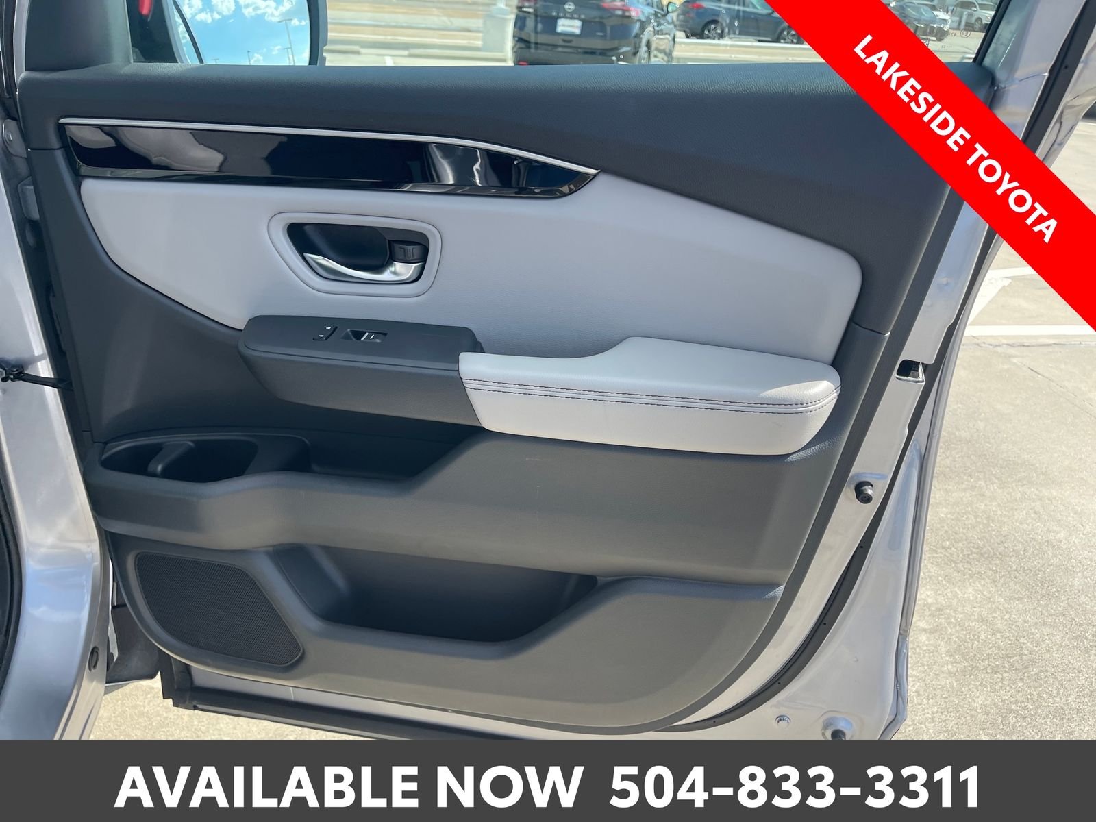 Used 2023 Silver Honda EX-L image 18