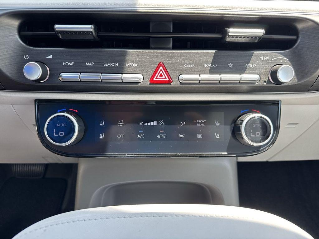 New 2026 Silver Metallic Hyundai Limited AWD image 17