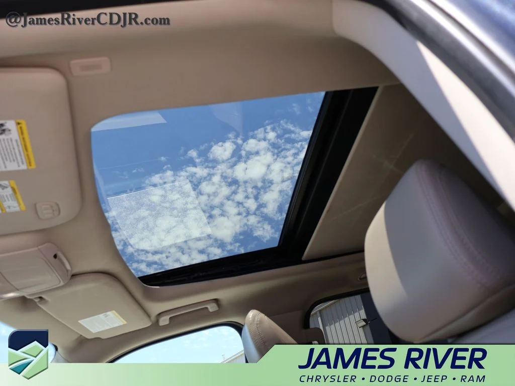Used 2024 Gray Ford Limited image 27