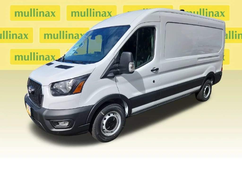 New 2027 White Ford Base image 10