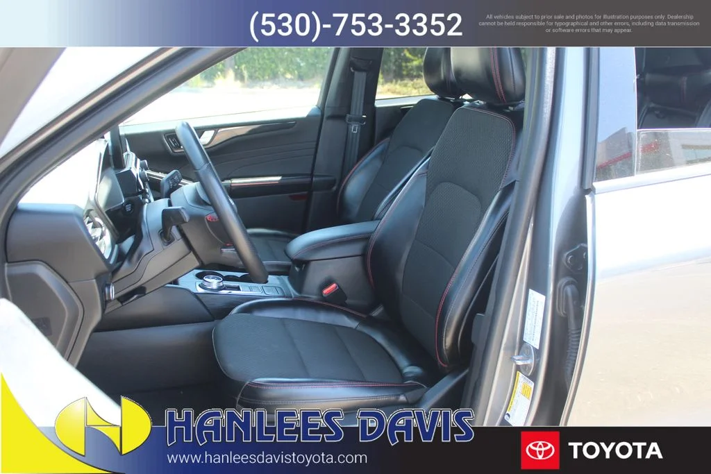 Used 2024 Gray Ford ST-Line image 13