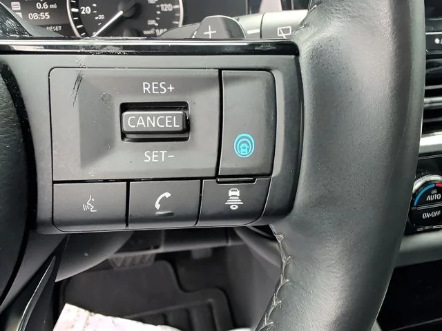 Used 2023 Black Nissan SL image 19