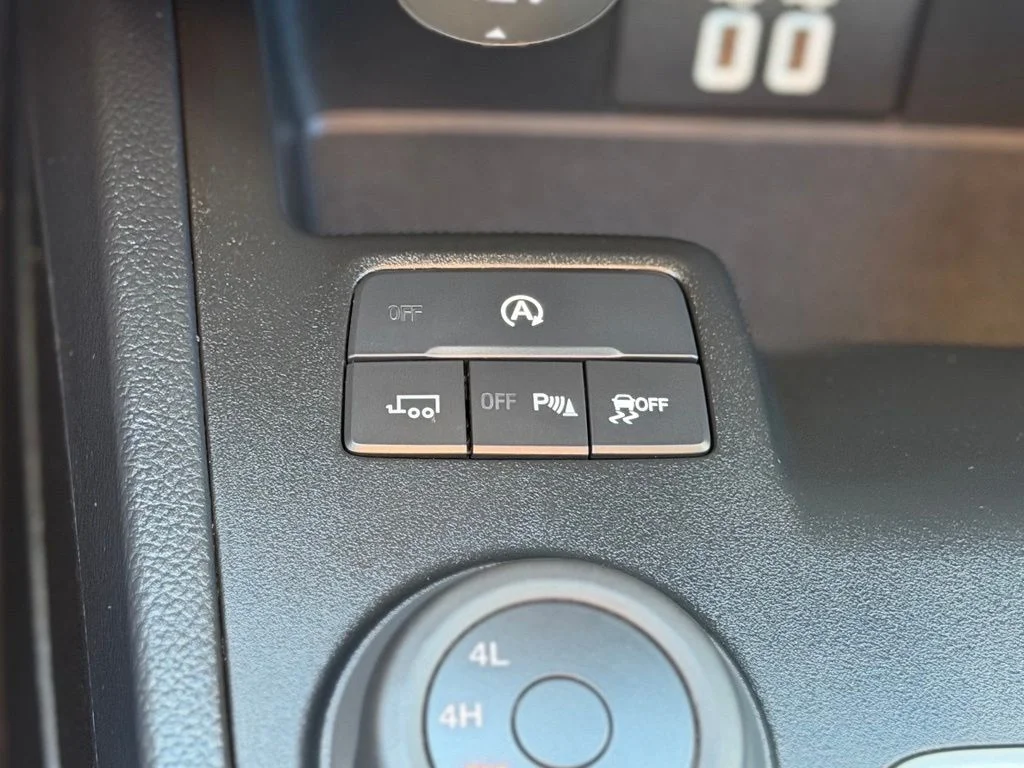Used 2022 Green Ford XLT image 16