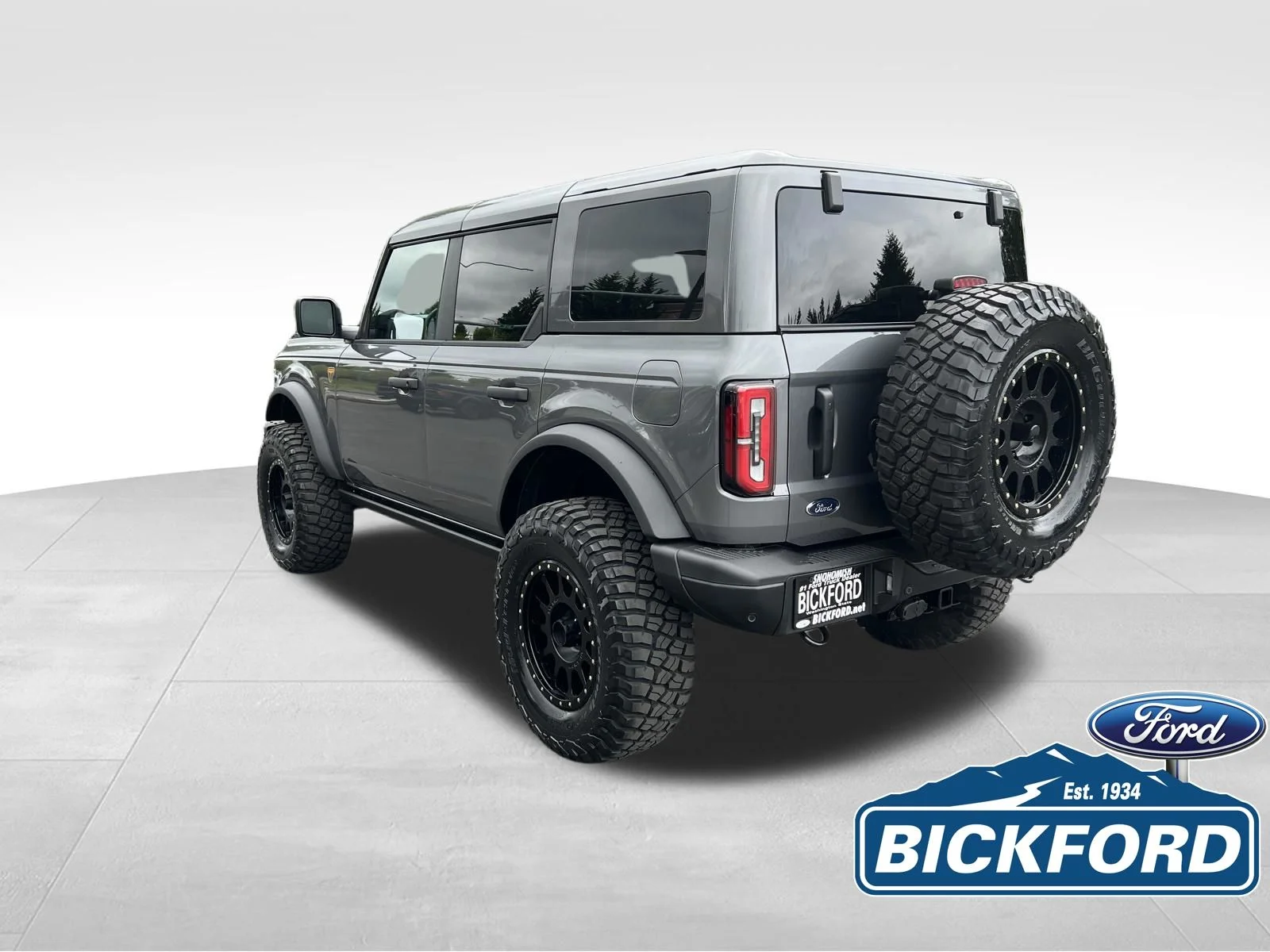 New 2025 Gray Ford Badlands image 8
